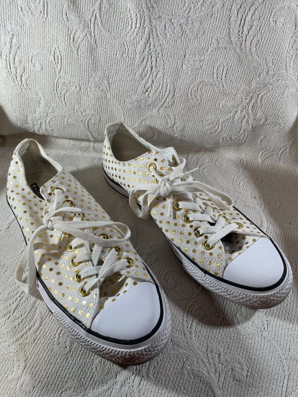Converse All Star Chuck Taylor Sneaker Shoes Womens Size 11 White Gold Polka Dot